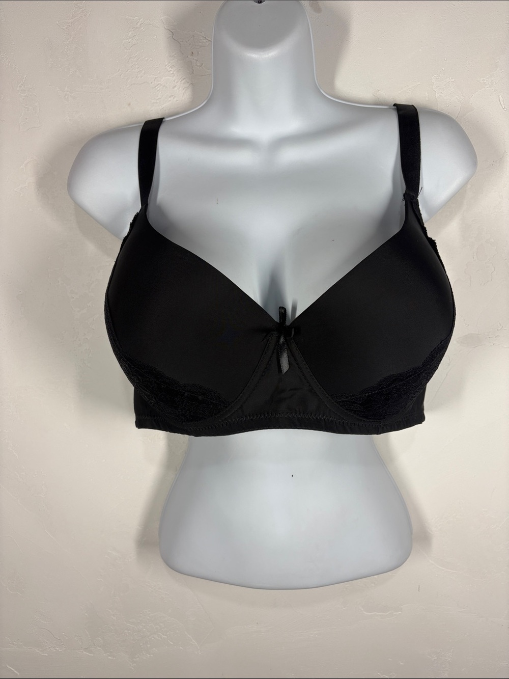 NWT Mamia black bra size 42D
